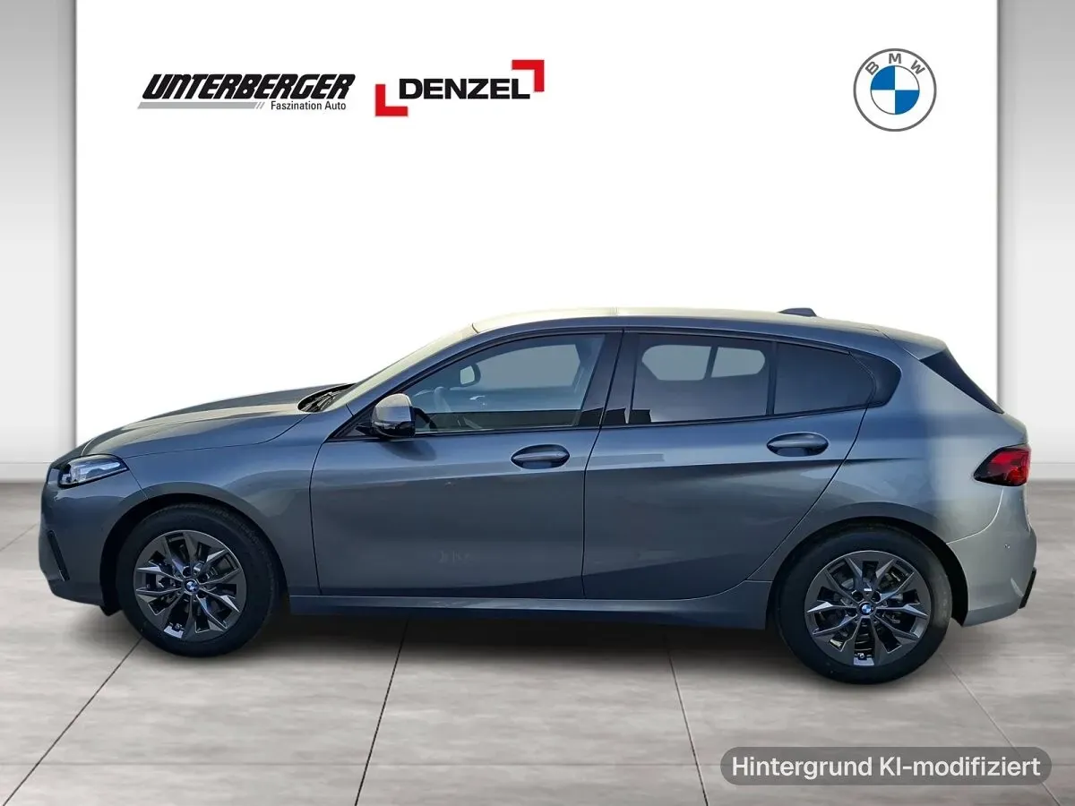 BMW 1 Series photo 3