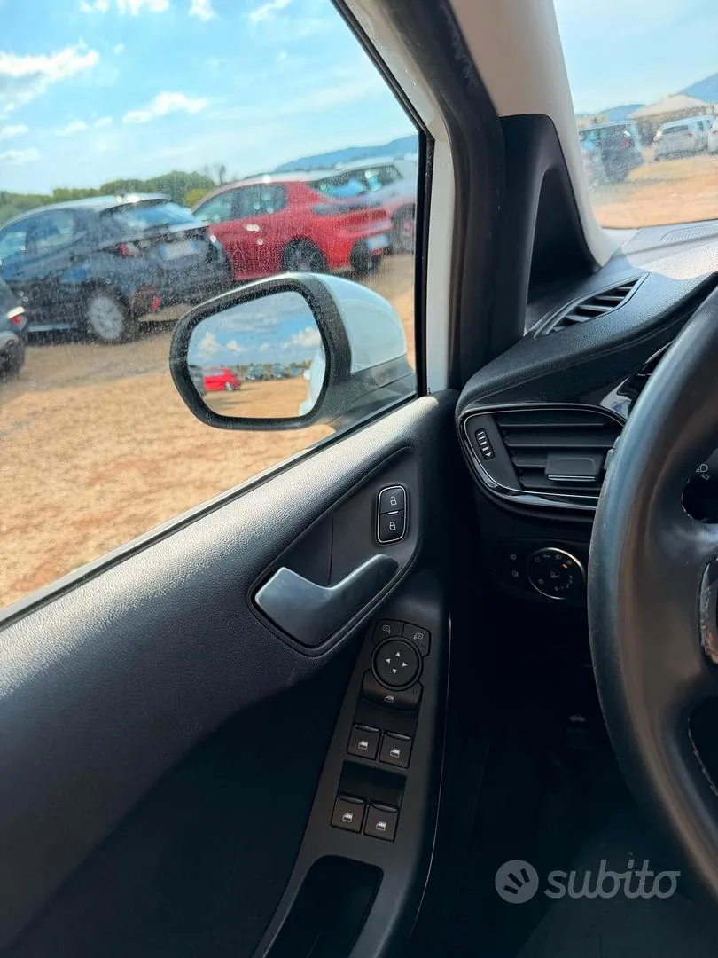 Ford Fiesta 2022 photo 5