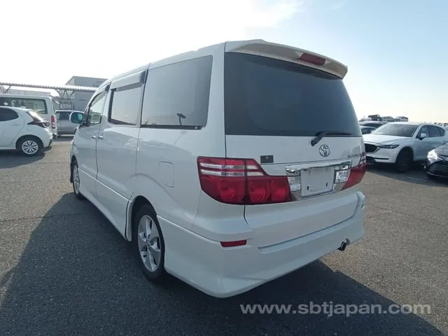 Toyota Alphard 2005 photo 3