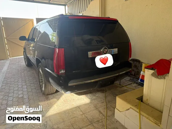 Cadillac Escalade 2014 photo 2