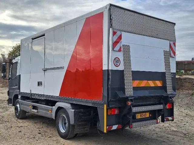 Mercedes-Benz Atego 2005 photo 4