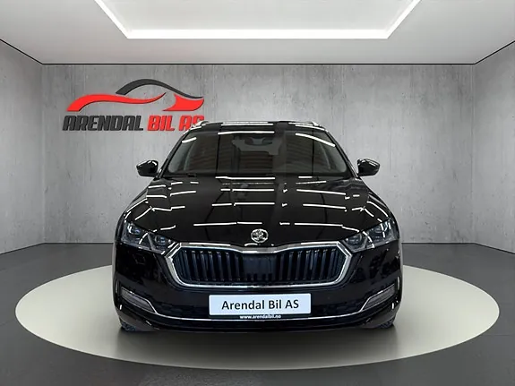 Skoda Octavia 2023 photo 3
