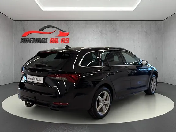 Skoda Octavia 2023 photo 5
