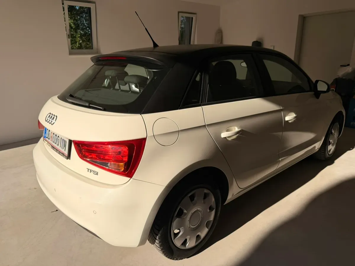Audi A1 2014 photo 3