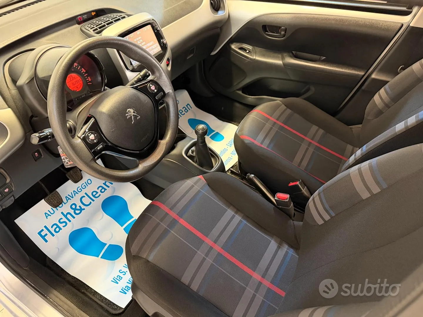 Peugeot 108 2015 photo 3
