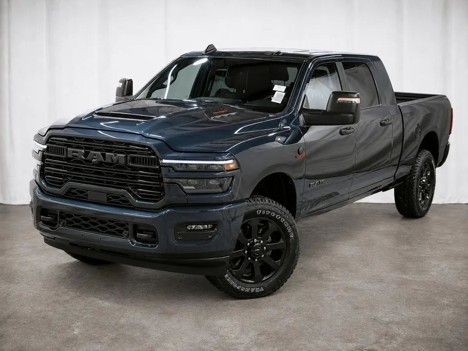 Ram 3500 Laramie 2026 photo 3
