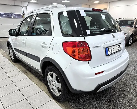 Suzuki Sx4 2012 photo 4