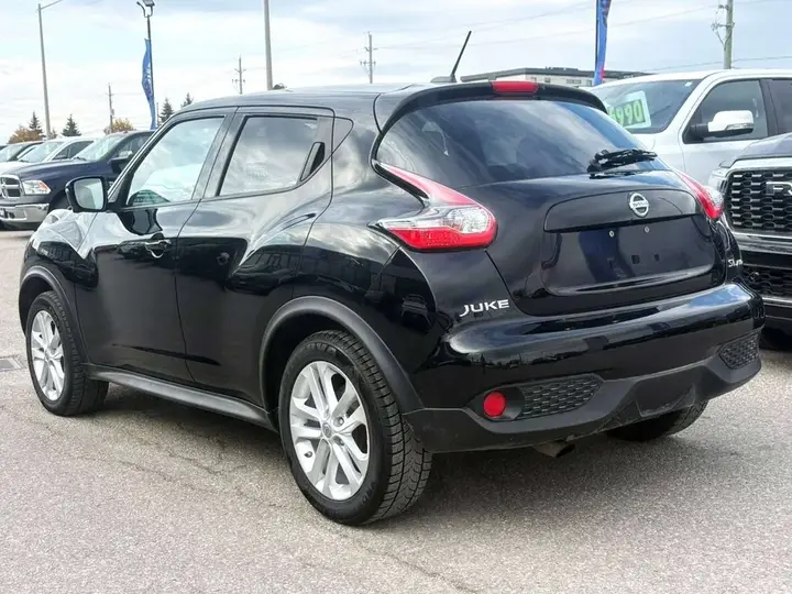 Nissan Juke 2016 photo 2