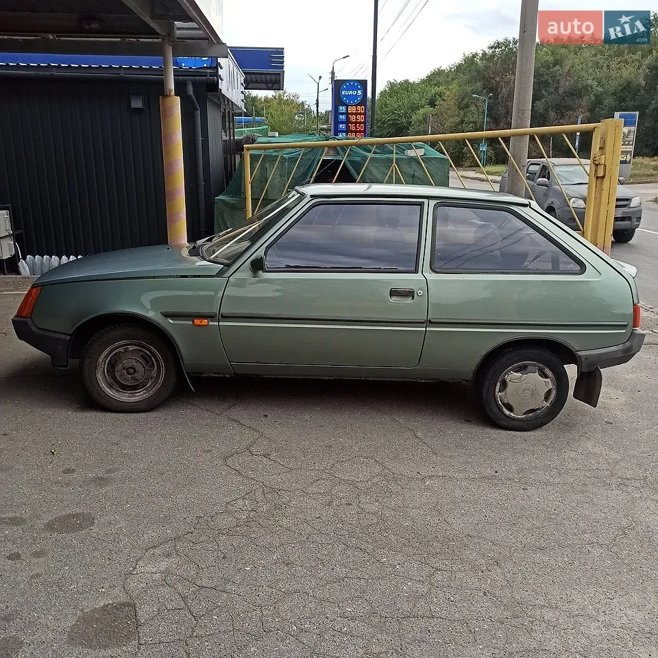 ZAZ 1102 Tavriya-Nova