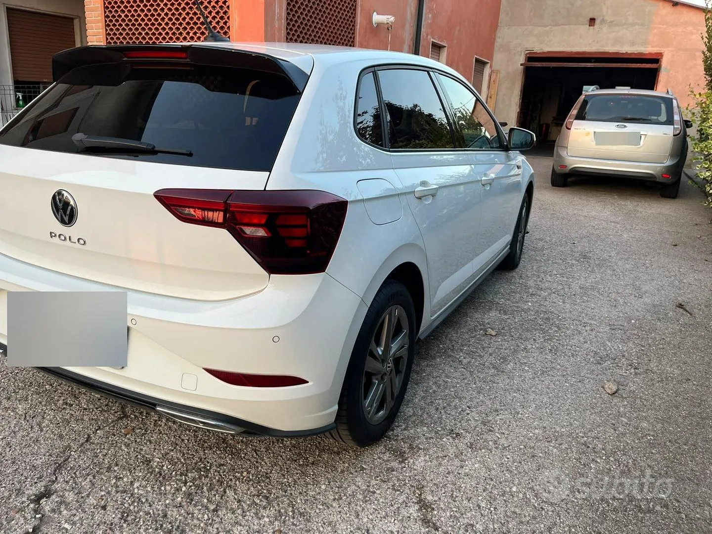 Volkswagen Polo 2023 photo 2