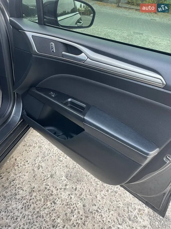 Ford Fusion 2017 photo 5