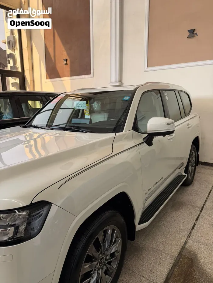 Toyota Land Cruiser Gxr 2024 photo 2