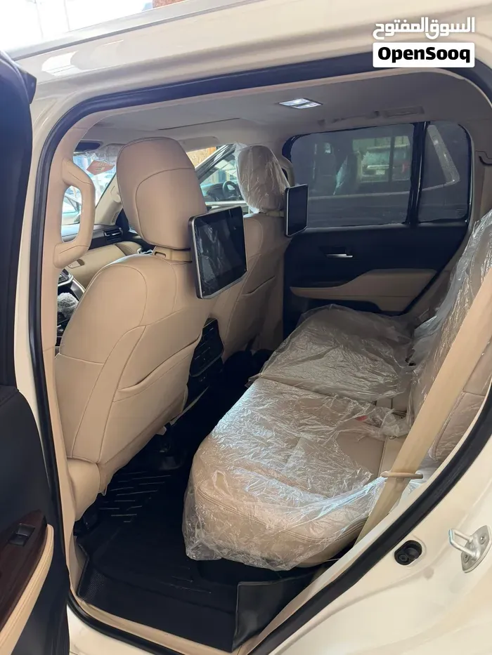 Toyota Land Cruiser Gxr 2024 photo 4