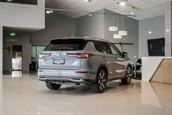 Mitsubishi Outlander 2026 photo 4