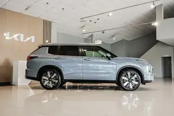 Mitsubishi Outlander 2026 photo 3