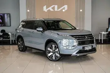 Mitsubishi Outlander 2026 photo 2
