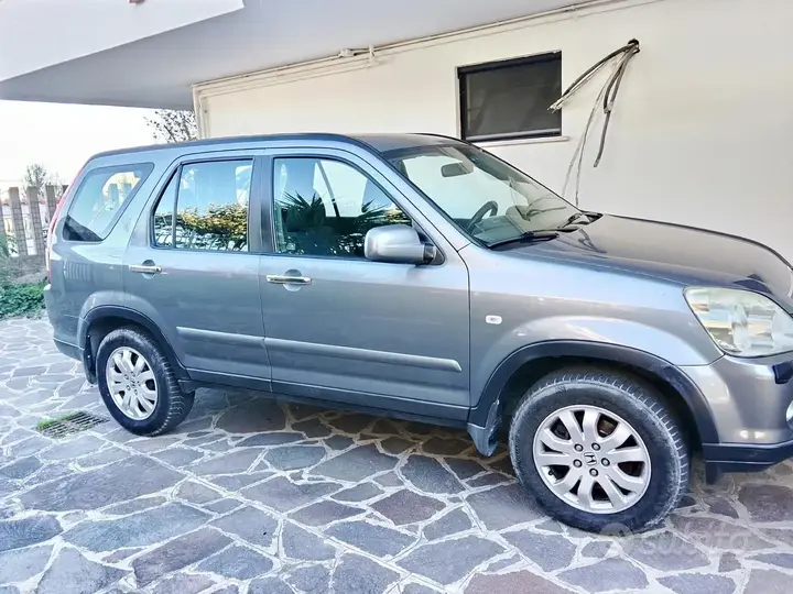 Honda Cr-V 2005 photo 2