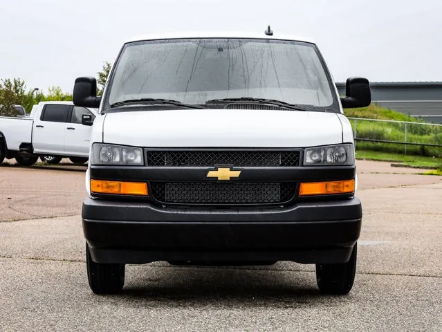 Chevrolet Express 2025 photo 3
