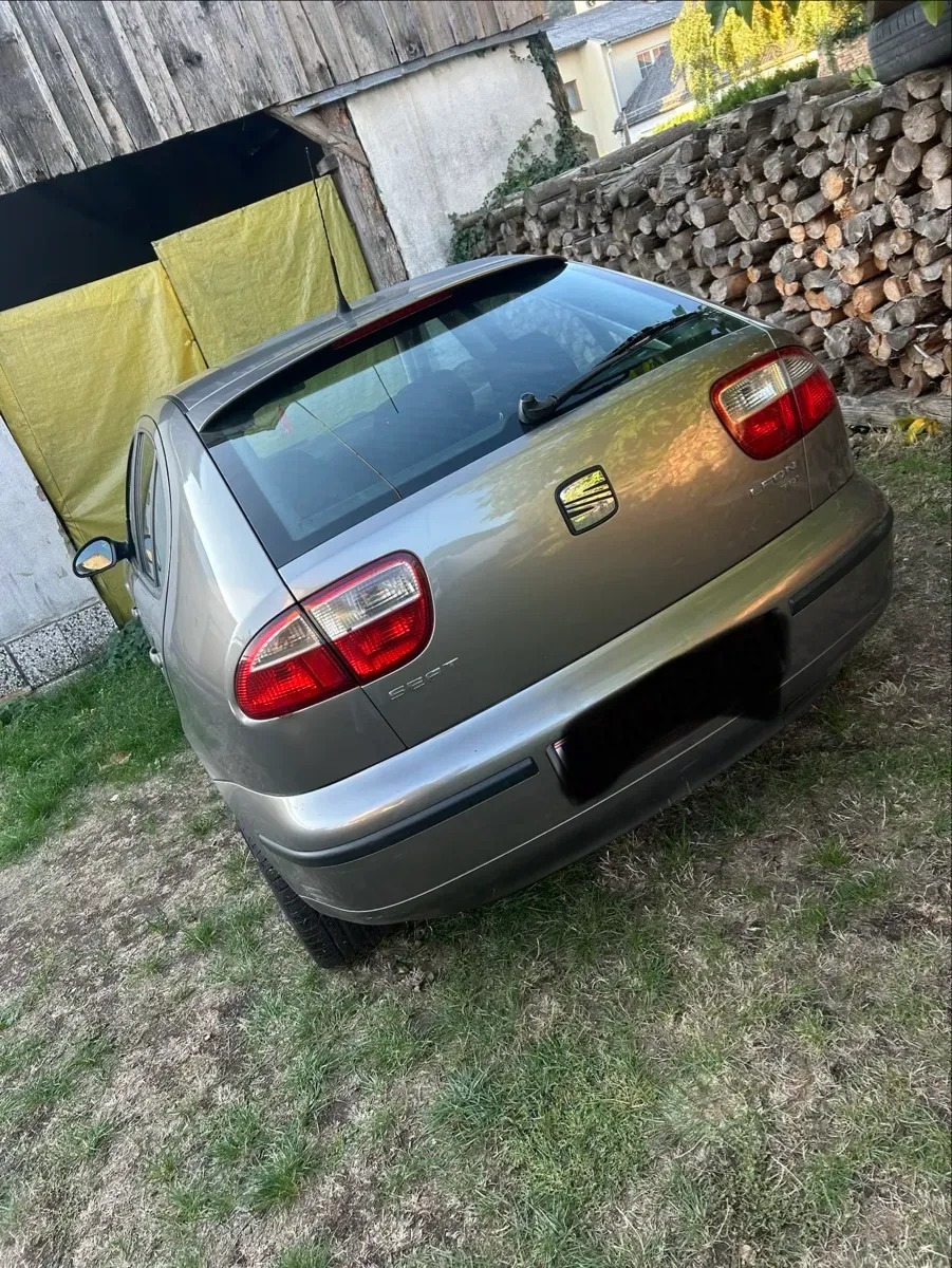 Seat Leon 2004 photo 2