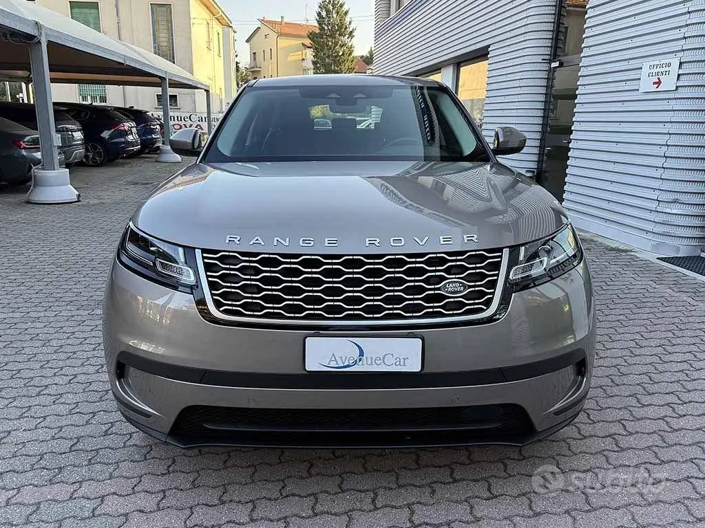 Land Rover Range Rover Velar 2022 photo 2