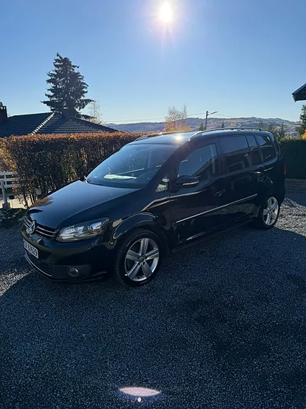 Volkswagen Touran 2013 photo 3