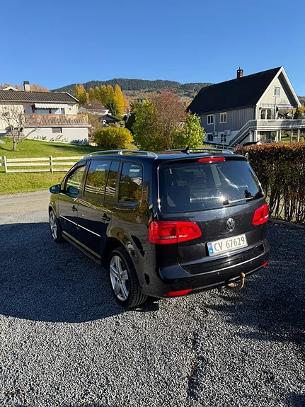 Volkswagen Touran 2013 photo 4