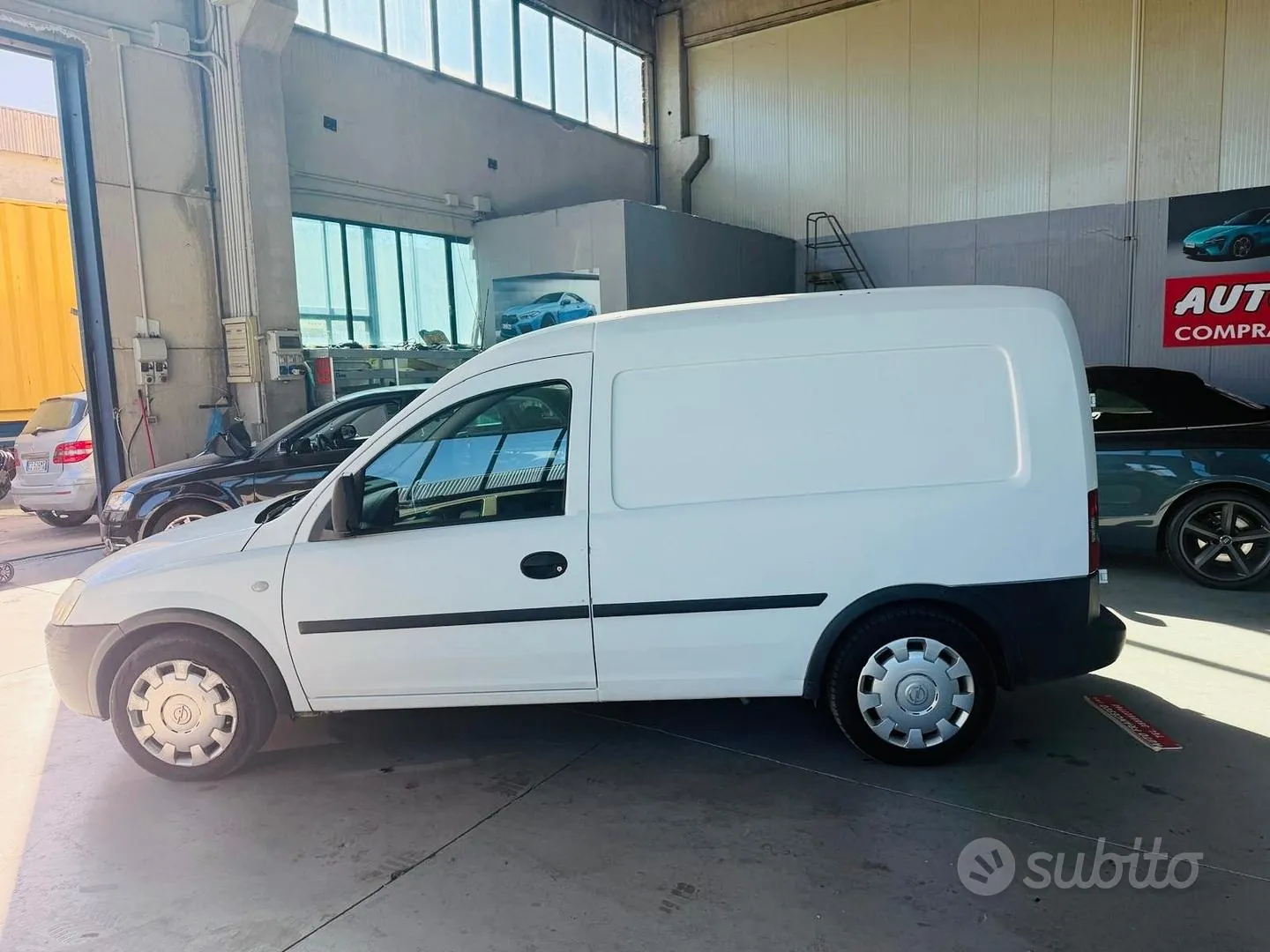 Opel Combo 2010 photo 2