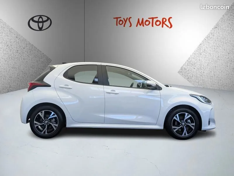 Toyota Yaris 2025 photo 4