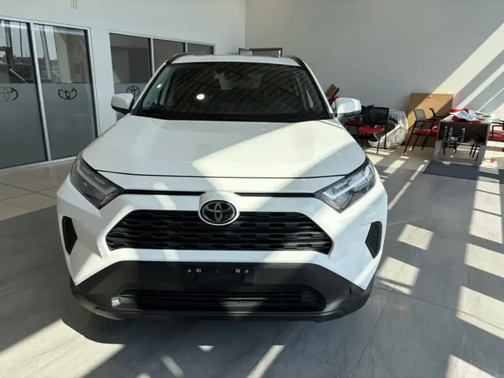 Toyota Rav4 2023 photo 3