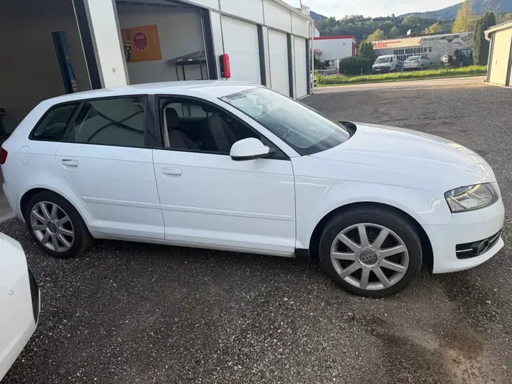 Audi A3 2012 photo 3