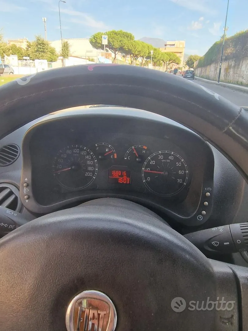 Fiat Panda 2005 photo 2