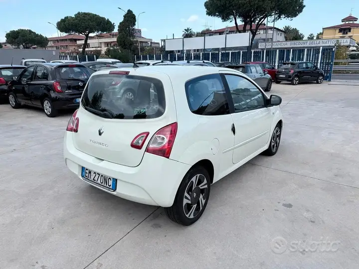 Renault Twingo 2012 photo 5