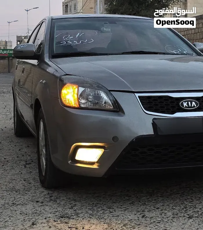 Kia Pride 2011 photo 3
