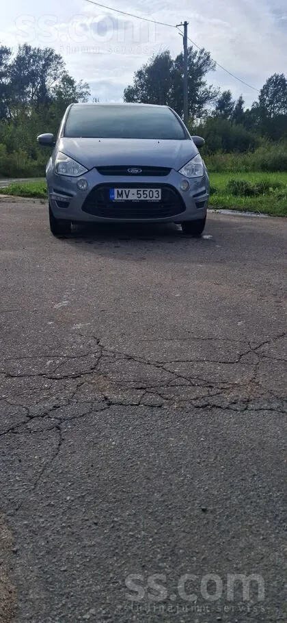 Ford S-Max 2012 photo 3