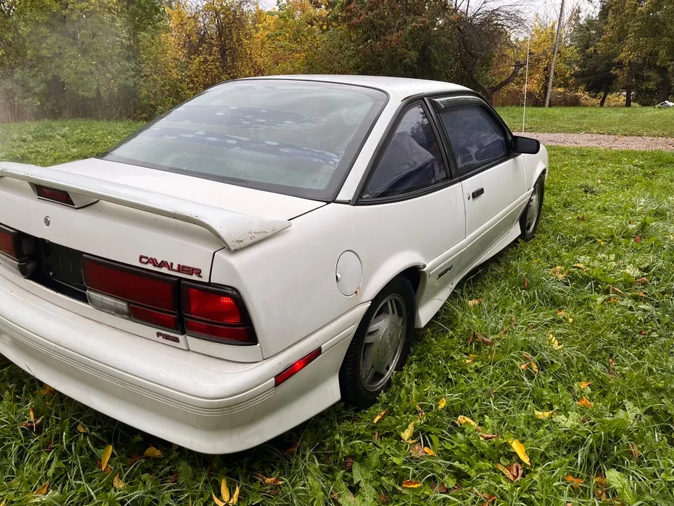 Chevrolet Cavalier 1994 photo 4