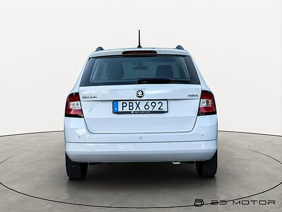 Skoda Fabia 2017 photo 5
