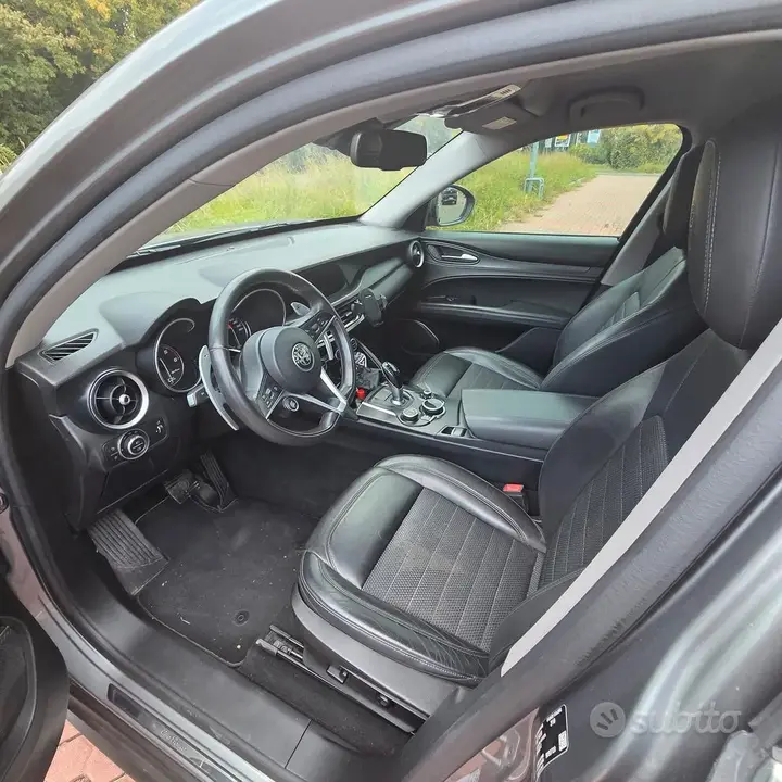 Alfa Romeo Stelvio 2018 photo 5