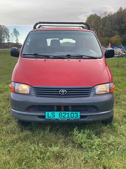 Toyota Hiace 2005 photo 2