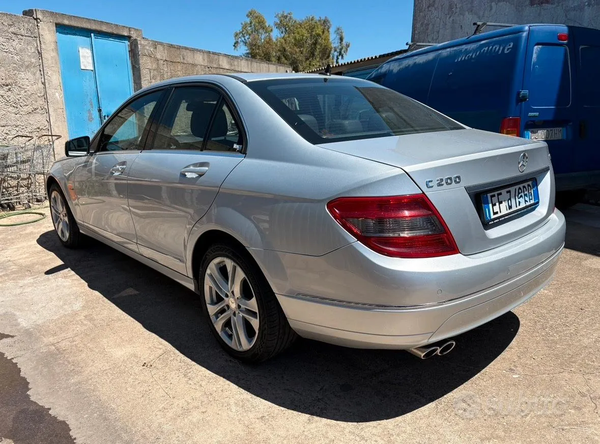 Mercedes-Benz C-Class 2010 photo 3