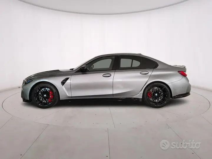 BMW 3 Series photo 3