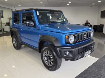 Suzuki Jimny 2025 photo 2
