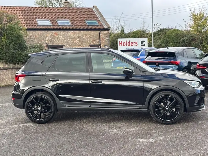 Seat Arona 2025 photo 2