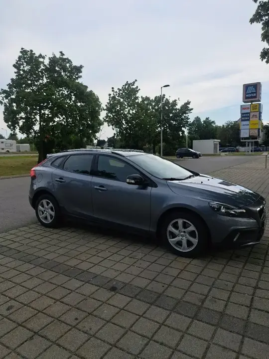 Volvo V40 2017 photo 2