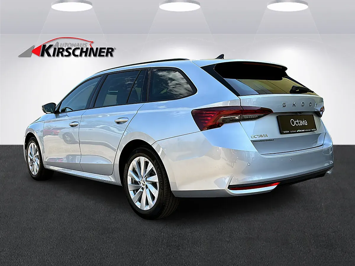 Skoda Octavia 2024 photo 3