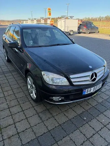 Mercedes-Benz C200