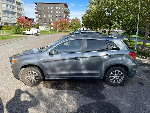 Mitsubishi Asx 2011 photo 4