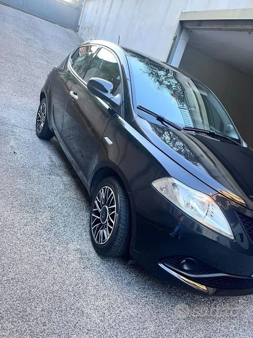Lancia Ypsilon 2021 photo 4