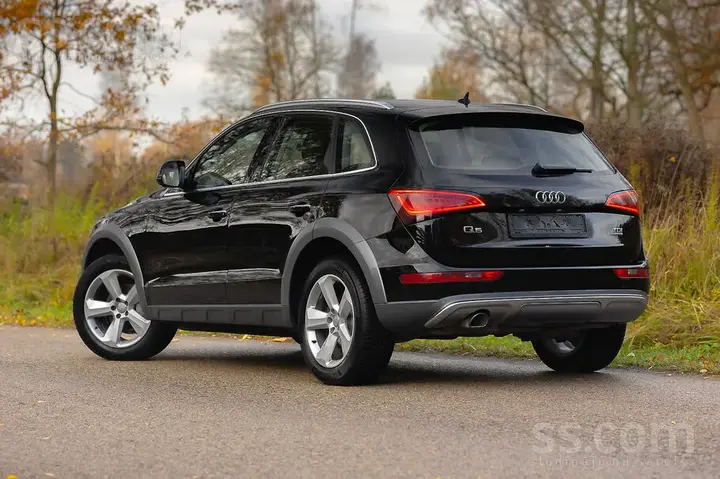 Audi Q5 2016 photo 2