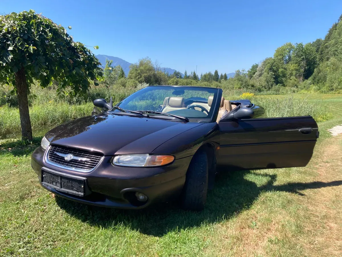 Chrysler Stratus