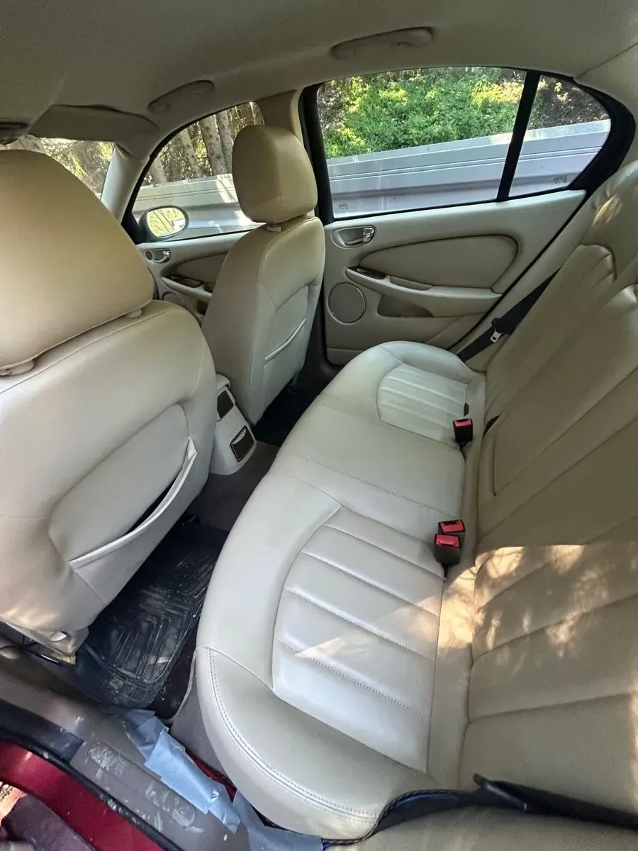 Jaguar X-Type